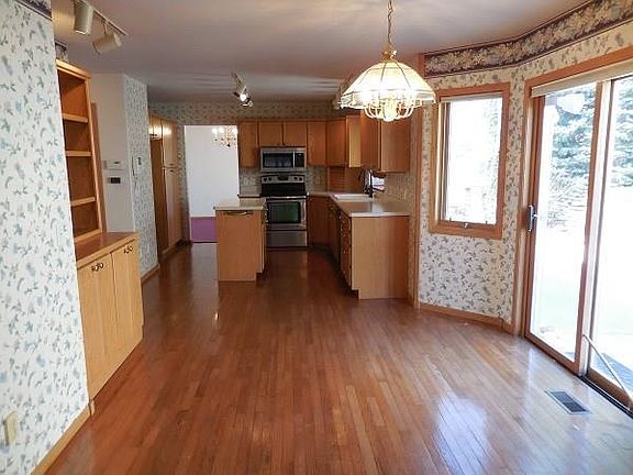 5th image of 4565 Palisades Park Dr