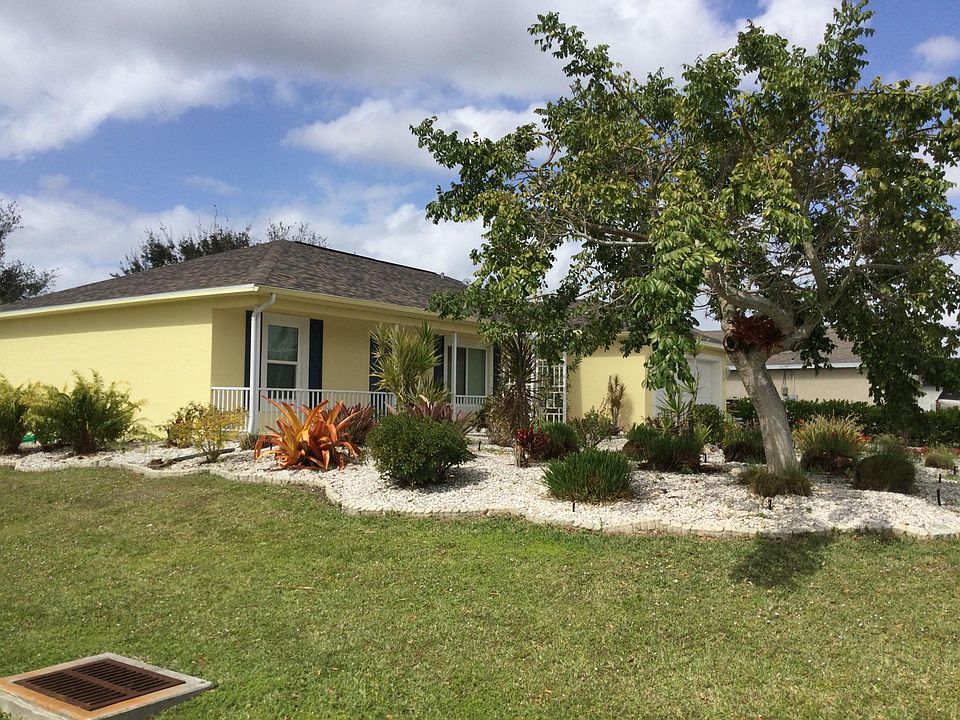 This is a corner house - landscaping is taken care of by the landlord