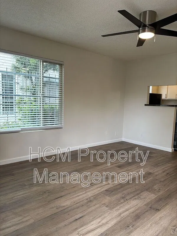 1 bed, 1.0 bath, $2,300 — Photo 1