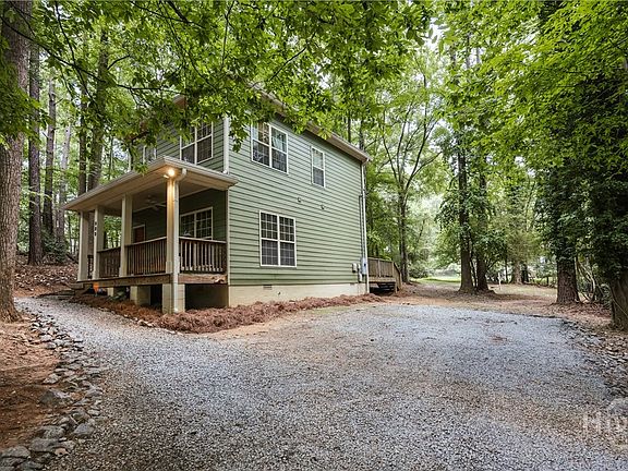 2nd image of 980 Forest Heights Drive