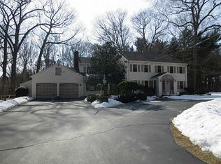 5 Tallwood Dr, Barrington, RI 02806