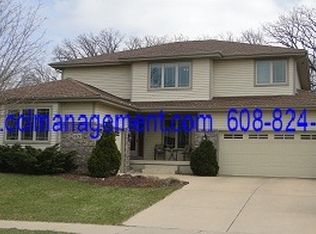 1421 Starr Grass Dr, Madison, WI 53719