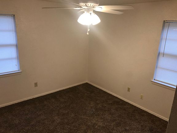 5th image of 1601 Southmoor Dr