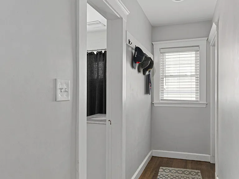 18 Sylvester Rd #2 — Photo 15
