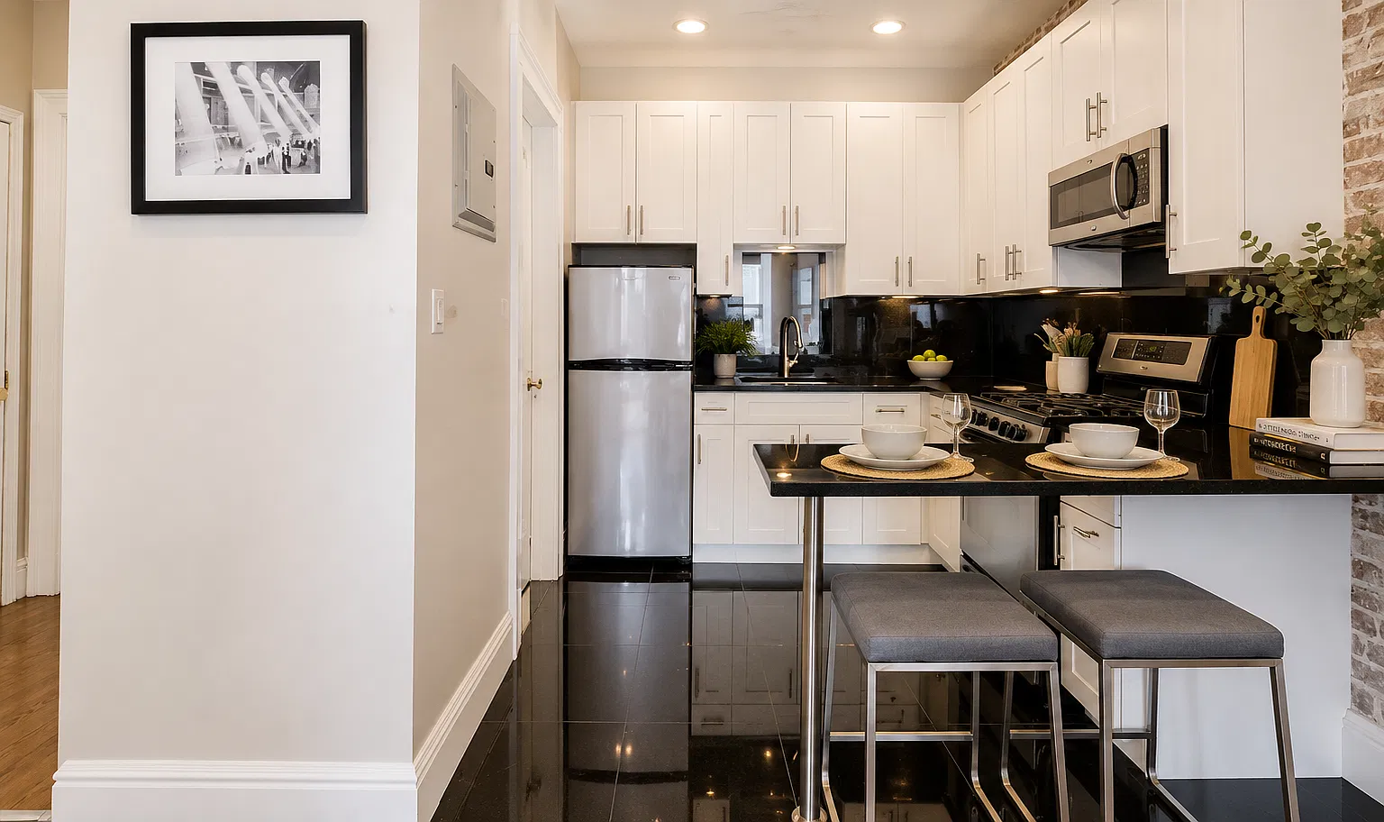 116 East 19th Street — Photo 4