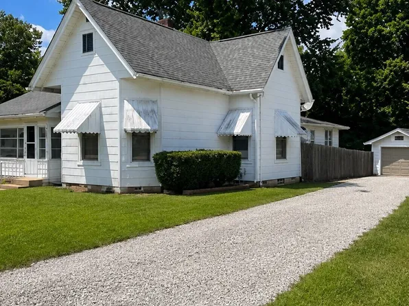 208 E Green St, Waveland, IN 47989