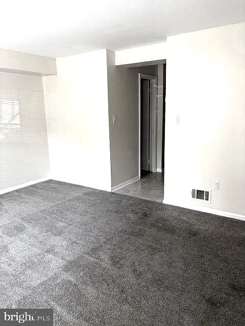 1 bed, 700 sqft, $1,800 — Photo 2
