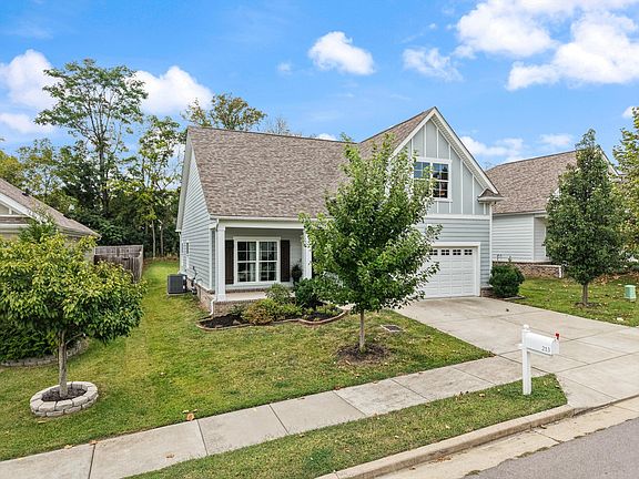 5th image of 213 Hermitage Point Dr