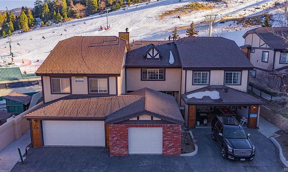 1st image of 1377 Club View Dr Unit 2