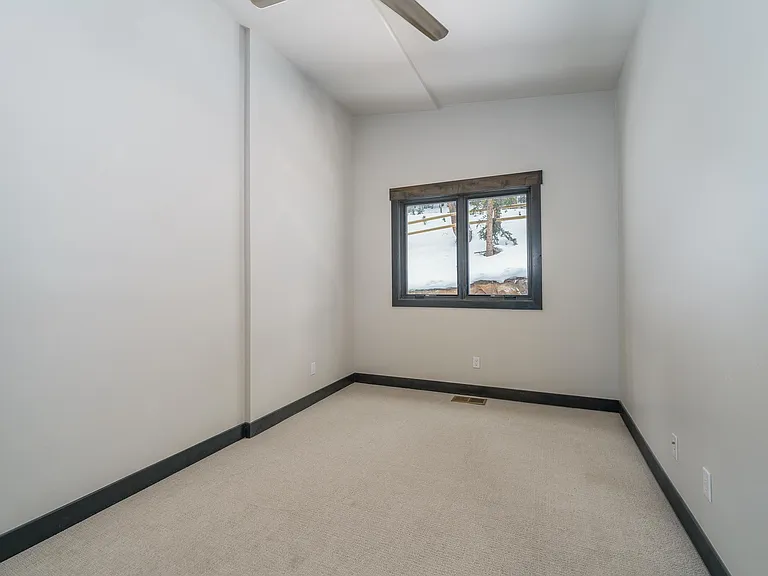 136 Bunker Hill Lode Rd — Photo 12