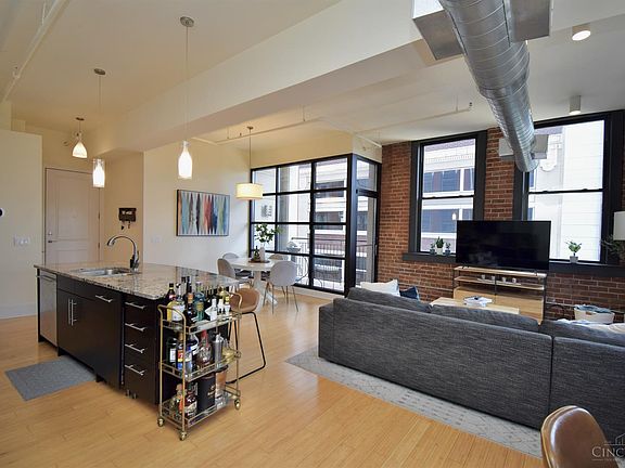 2nd image of 304 McFarland St APT 5