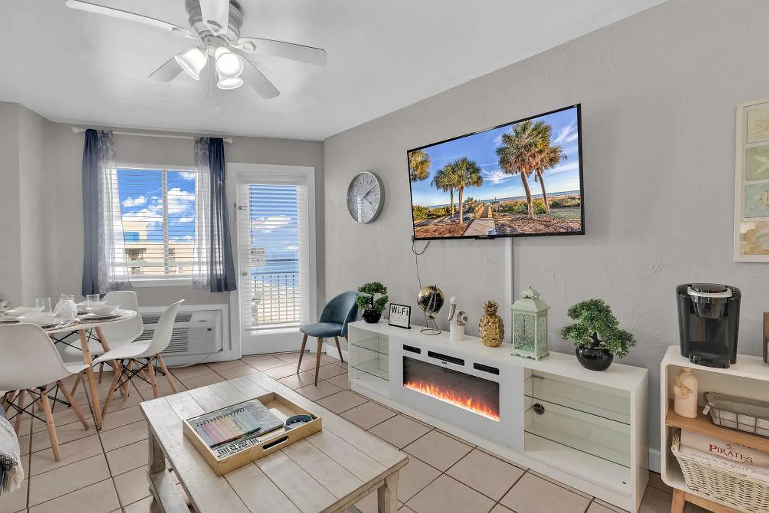 1 bed, 1.0 bath, 473 sqft, $2,722 — Photo 2