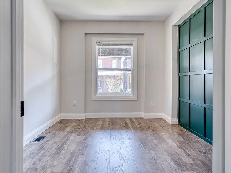 37 Garfield Ave N #1 — Photo 13