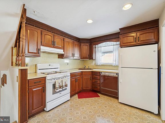 4th image of 701 Cambridge Rd