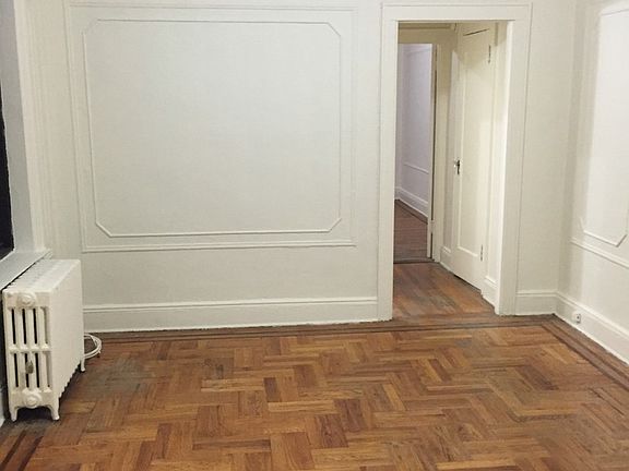 3rd image of 4134 43rd St APT D2