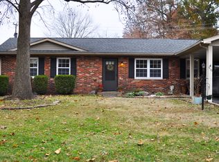 510 Hunter St, Lebanon, IL 62254