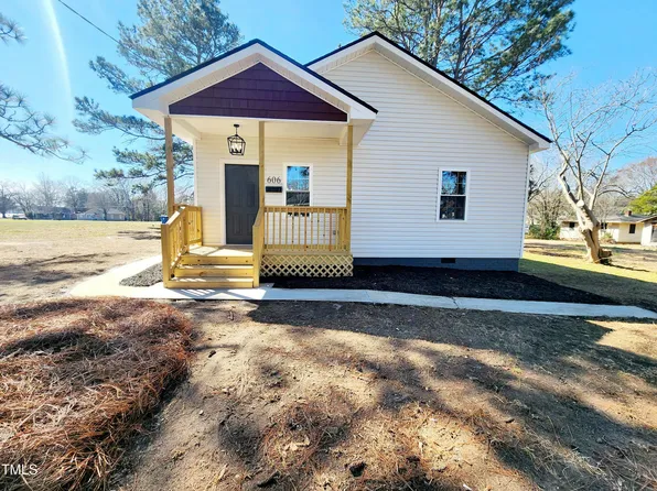 606 E Pearsall St, Dunn, NC 28334