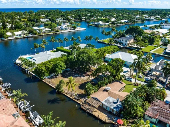 818 Chukker Road, Delray Beach, FL 33483