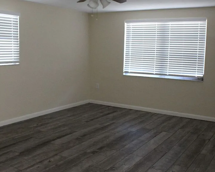 6017 Central Ave — Photo 2