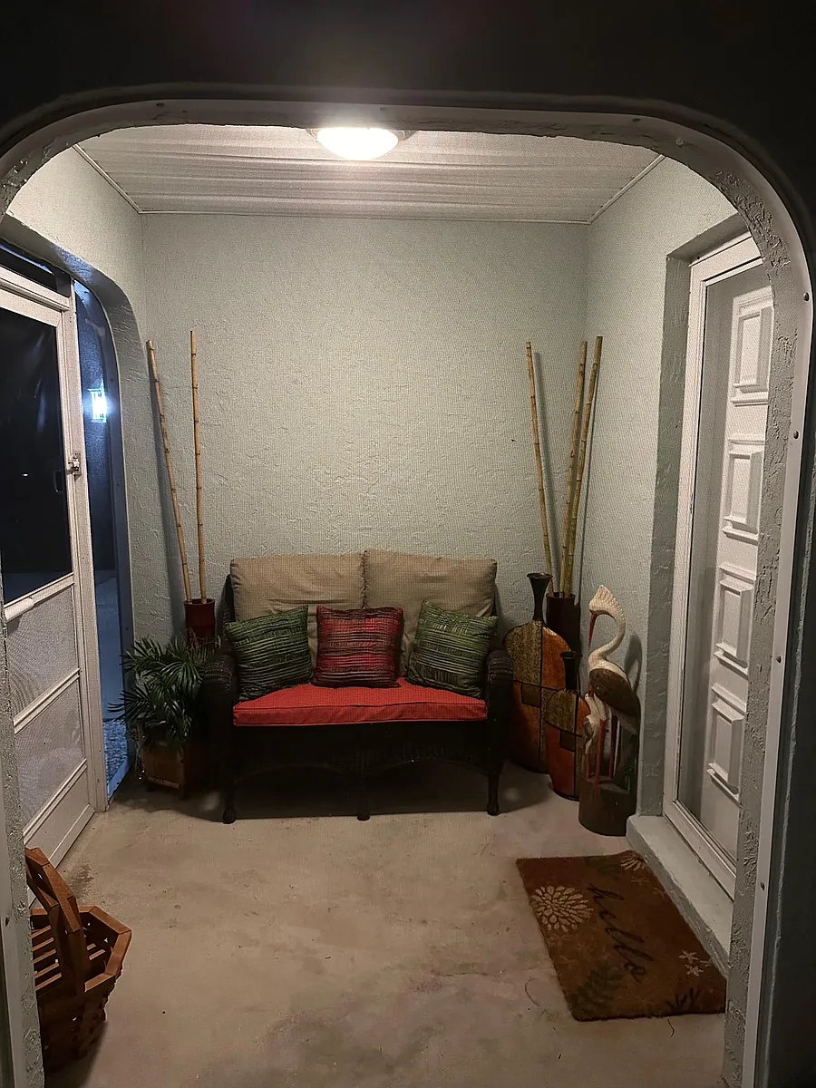 Front Porch - 807 Mohawk Rd