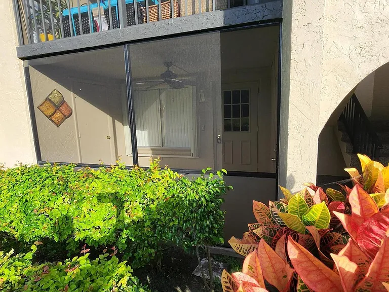 527 Shady Pine Way #C1 — Photo 10