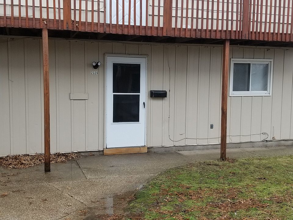 1st image of 2326 & 2328 Newton St