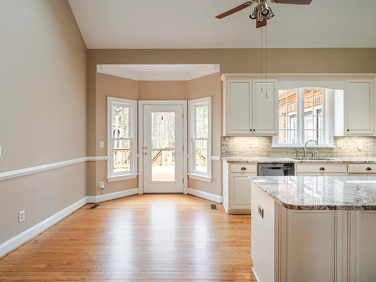 3125 Beau Mont Farm Rd — Photo 9
