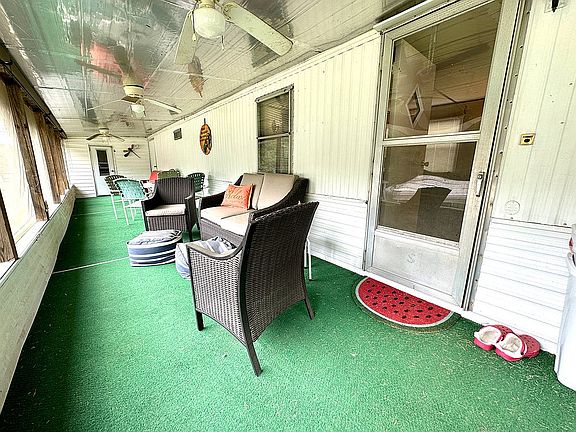 5th image of 8 Lumpkin Dr