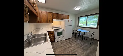 616 8th Ave NE #4 Photo 1