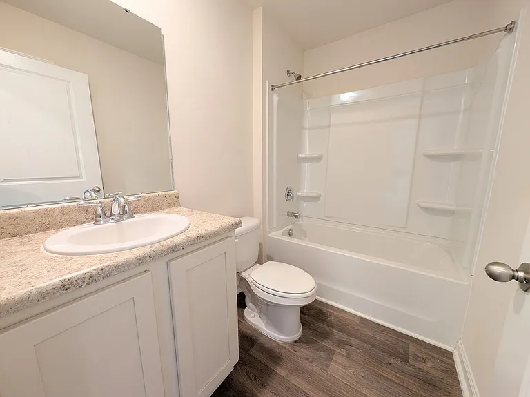 869 Twickenham Loop — Photo 18