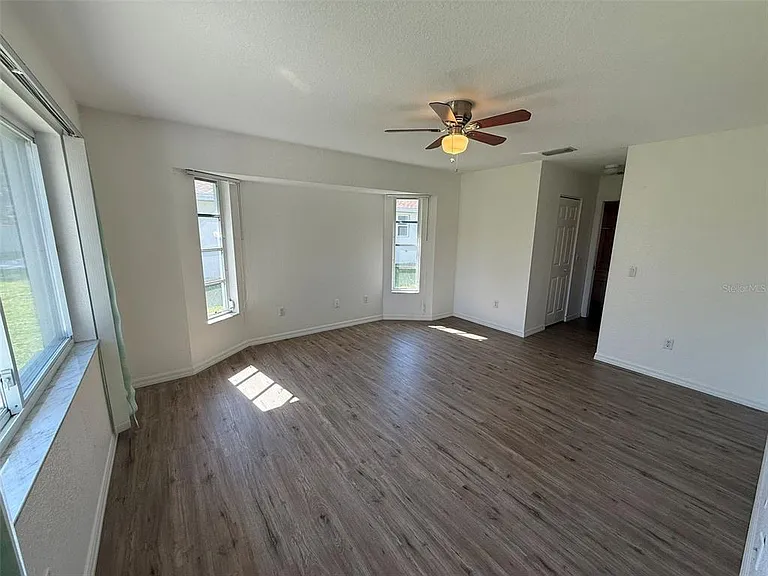 4054 Allure Ln — Photo 12