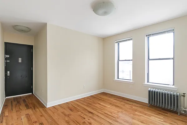 Rented by Modern Spaces | media 8