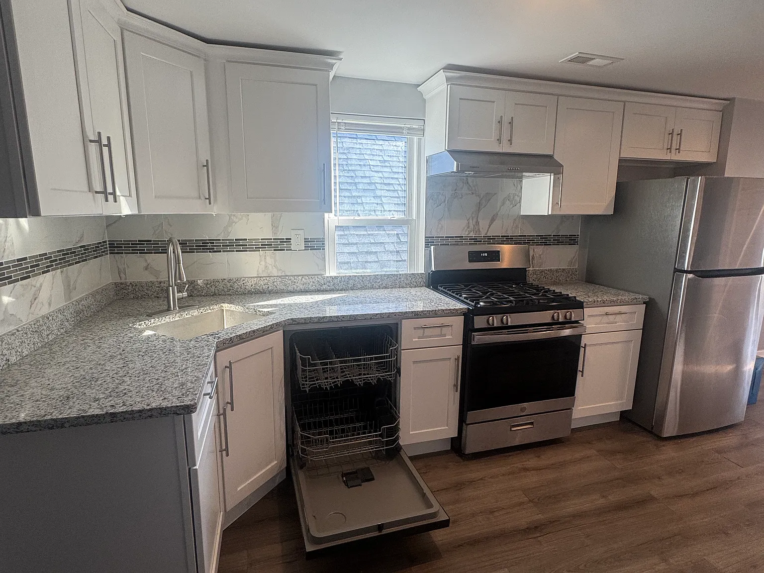 2855 S Quinn St — Photo 3