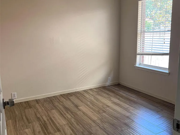 659 Cypresswood Trce — Photo 17