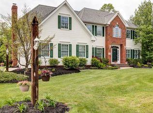 5734 Canyon View Dr, Painesville, OH