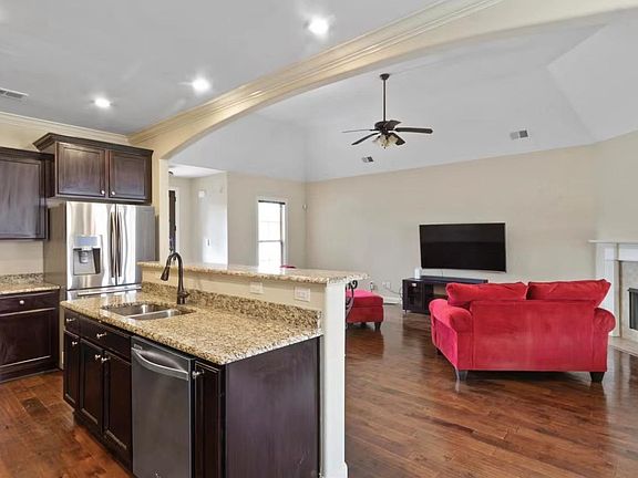 2nd image of 8546 Woodland Rose Cir N
