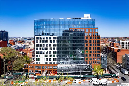 35-32 Leavitt St #Penthouse H Photo 1
