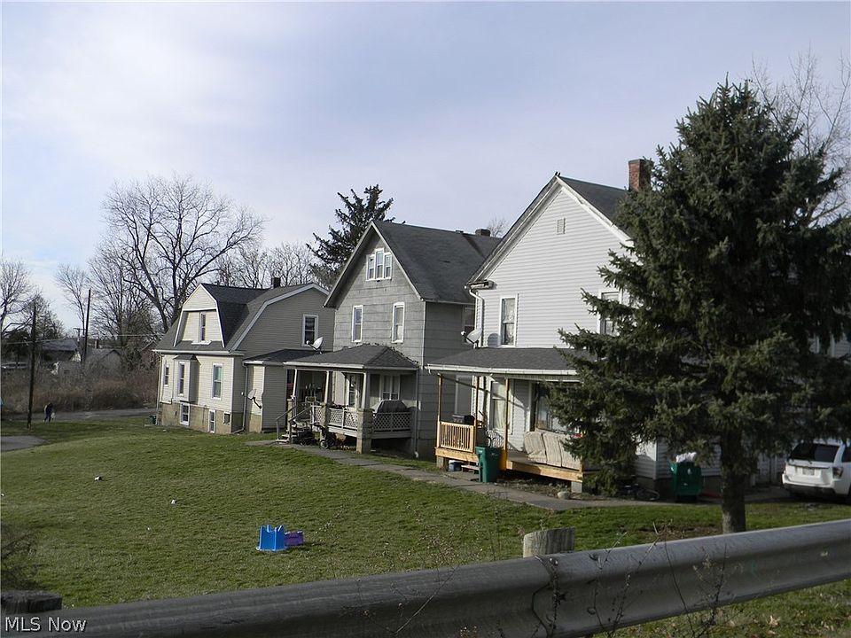 1st image of 625 Spruce St