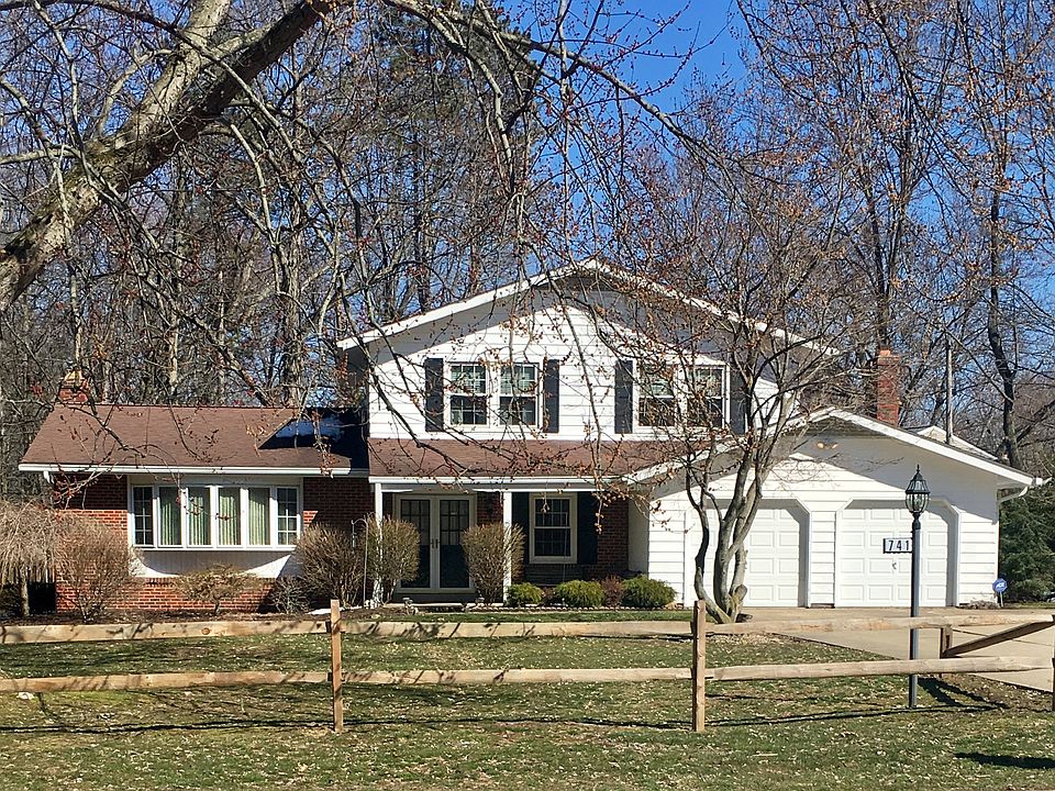 1st image of 741 Butternut Dr