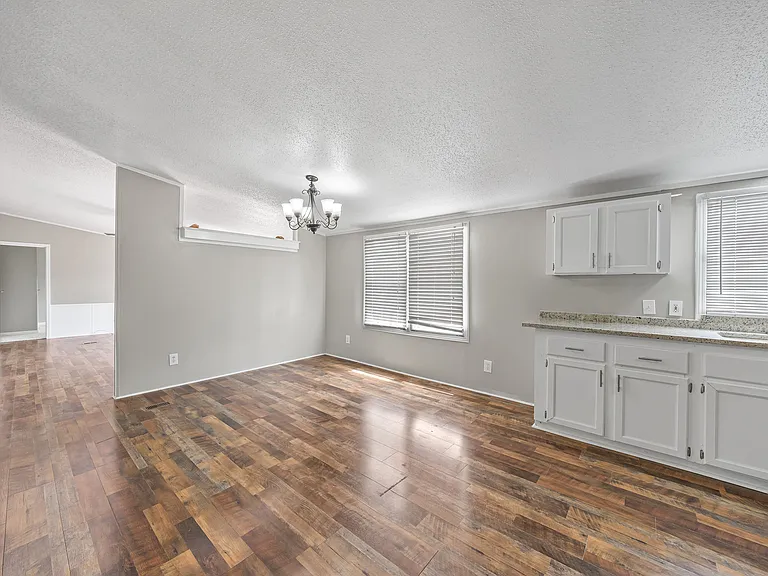 295 Tanglewood Dr — Photo 13