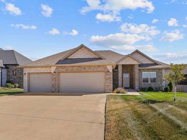 5918 S Meadowood Avenue, Springfield, MO 65810