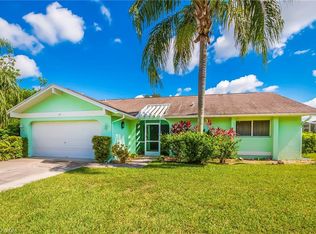691 Grass Cove Ct, Lehigh Acres, FL 33974