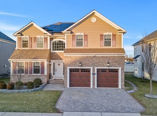 18 Windsor Rd, Belle Mead, NJ 08502