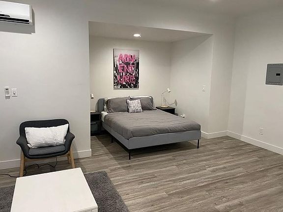 3rd image of 121 S Elm Dr APT 15