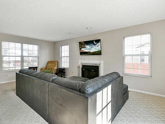 5th image of 2903 Torrey Pines Dr