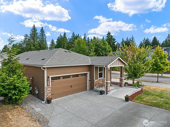 4th image of 5725 86th Drive NE