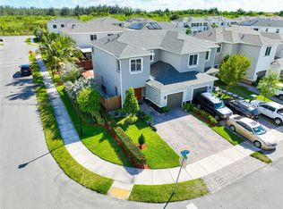 892 SE 18th St, Homestead, FL 33034