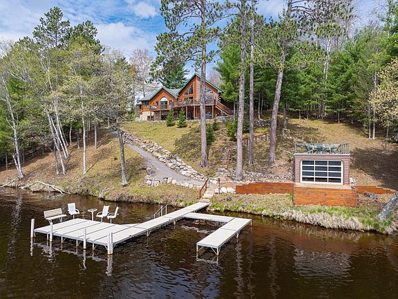 3rd image of 3717 Chain O Lakes Rd