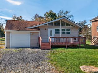 1119 Knollwood Dr, Tobyhanna, PA 18466
