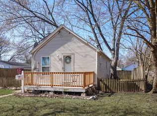 137 S John St, Crown Point, IN 46307